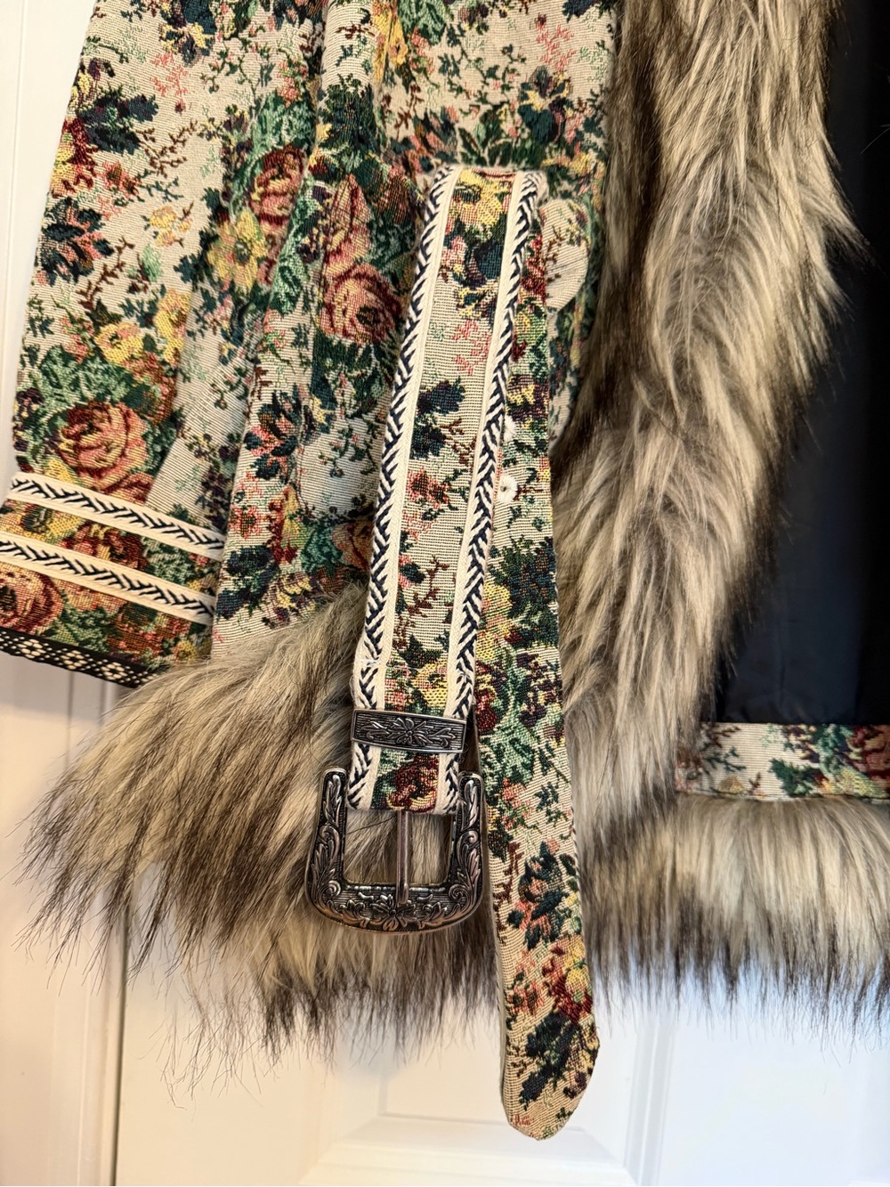 HEMANT & NANDITA Floral Belted Cape with Faux-Fur Trim - Beige Multi - Picture 5 of 7